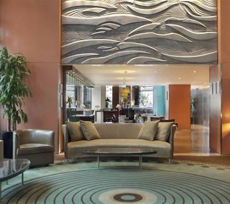 Four Points By Sheraton Hotell Beirut Exteriör bild