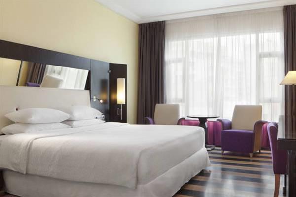 Four Points By Sheraton Hotell Beirut Exteriör bild